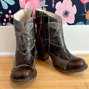 Freebird by Steven ‘Flower’ boots